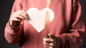 5 Stages of Abuse: Teach Your Teens to Avoid Toxic Relationships