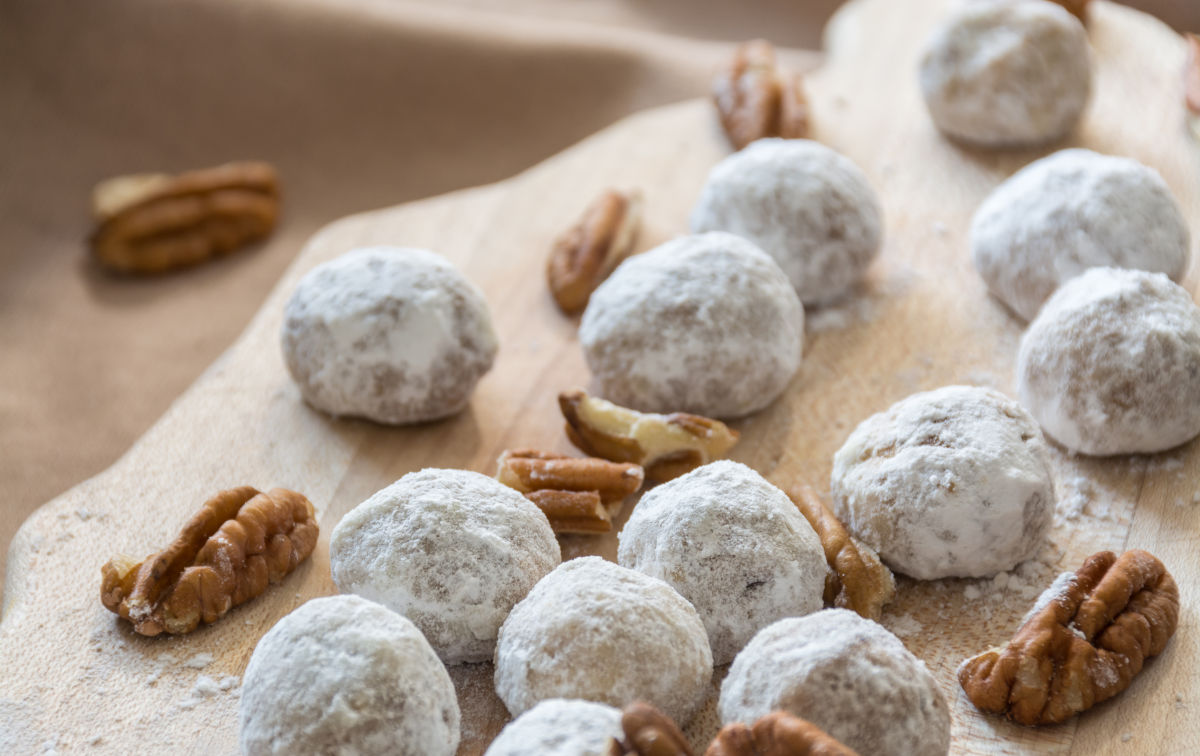 Nutty Pecan Snowball Cookies – melt in your mouth cookie balls, perfect for snacking!