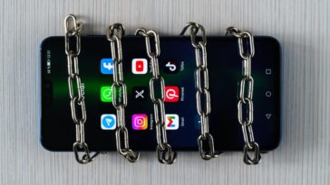 Australia's Youth Social Media Ban Inspires U.S. Lawmakers