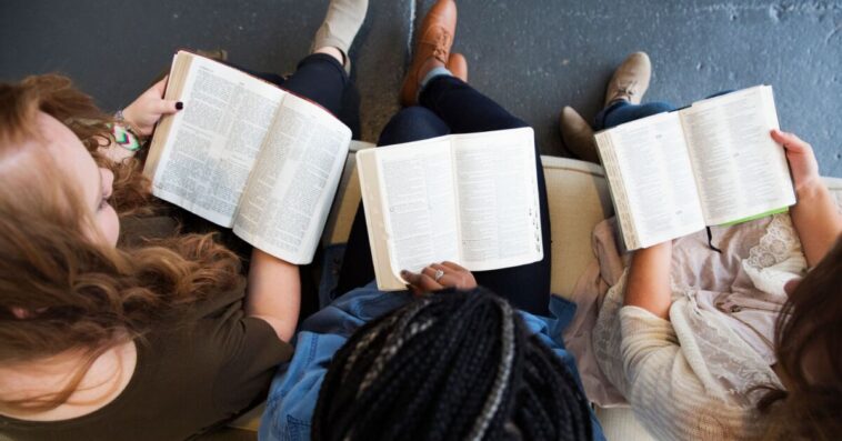 The Growing Movement to Read the Bible in a Year