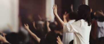 1,600 Students Commit to Christ at UCF