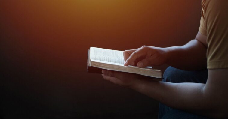 America Reads the Bible Aloud in Historic Event