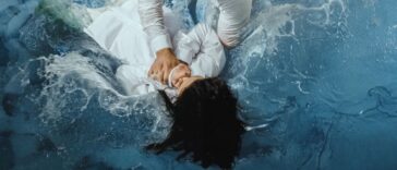 Record Numbers Seek Baptism Across Europe