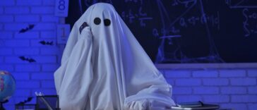 AI “Talking to the Dead” Sparks Concern