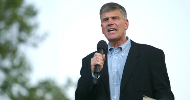More Than 30,000 Attend Franklin Graham Outreach