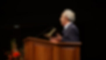More Churchgoers Want Longer Sermons, Study Finds
