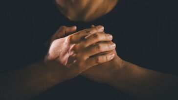 Franklin Graham Urges Billy Crystal to Trust God