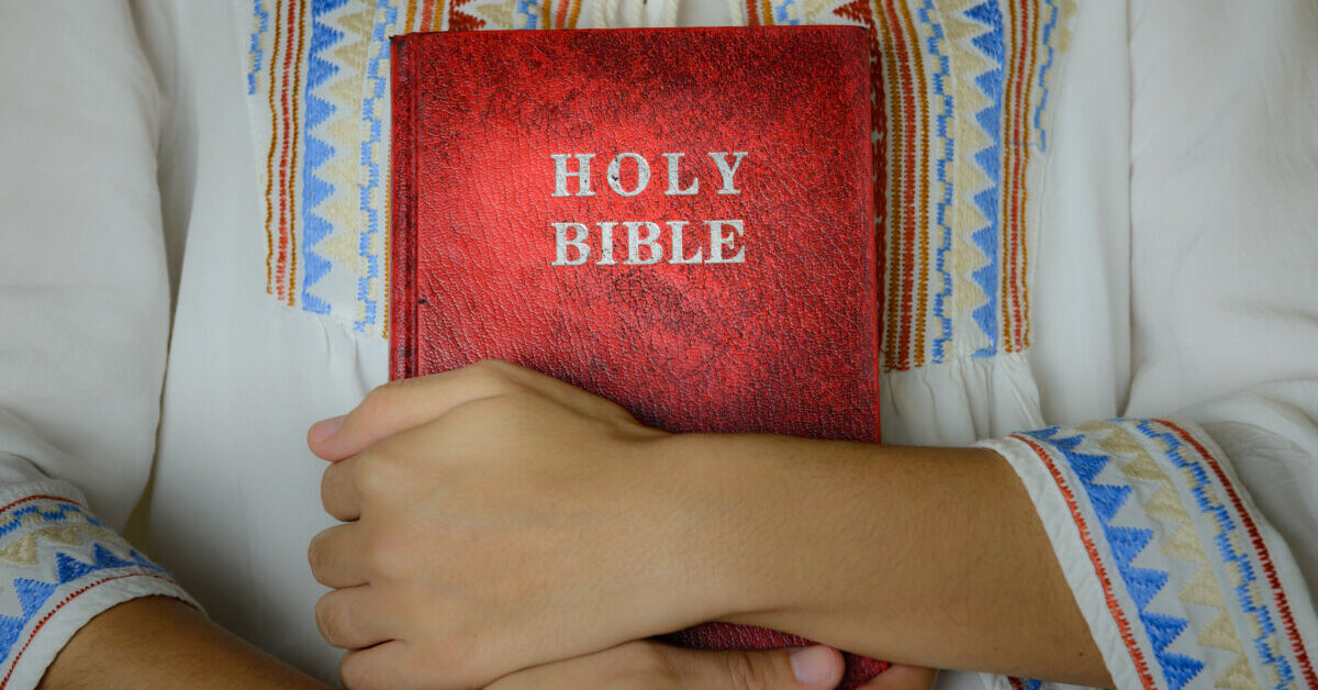 125 Million Christians Worldwide Cannot Access a Bible